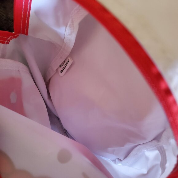 Mini hello kitty backpack - Picture 4 of 4